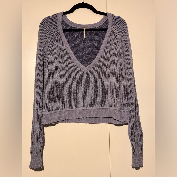 Free People High Low V-Neck Sweater - Picture 4 of 8